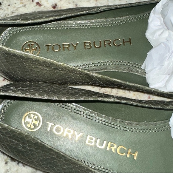 Size 9 Tory Burch Flats - Picture 9 of 10